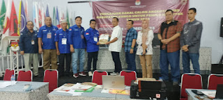 
 Ketua dan Sekretaris DPC Partai Demokrat Kabupaten Bungo Daftarkan Bacaleg ke KPU