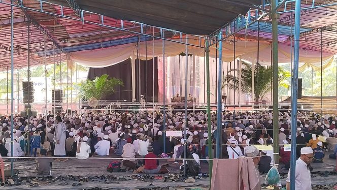 
 Puluhan Ribu Umat dari 2 Provinsi Hadiri Ijtima’ Islam di Bungo