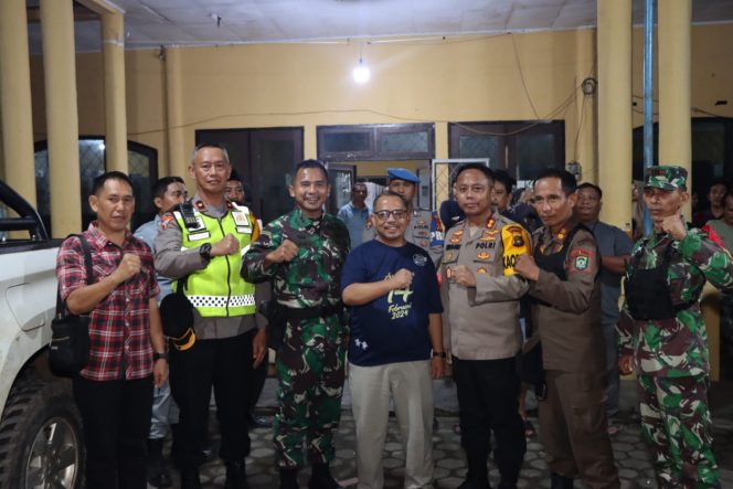 
 Kapolres Bungo Bersama Dandim Pimpin Patroli Skala Besar TNI-Polri dan Satpol PP