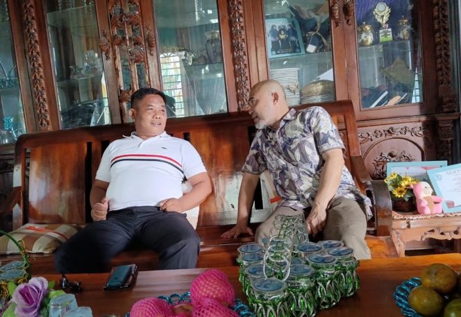 
 Bang Alex Mantan Anggota DPRD Ini Nyatakan Sikap Dukung Penuh 01 Dedy-Dayat