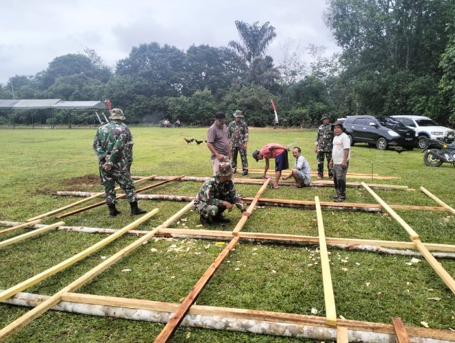 
 Jelang Pembukaan TMMD ke-123 , Prajurit TNI Kodim 0416/ Bute bersama Warga Melaksanakan Kerja Bakti
