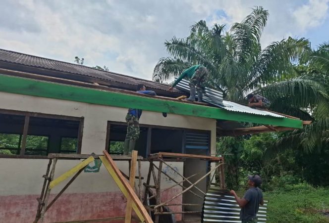 
 Seng MI Nurul Falah yang Sebelumnya Bocor Akhirnya Diganti Baru oleh Anggota Satgas TMMD