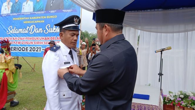 
 Bupati Bungo Lantik Antoni Nuzirman sebagai PAW Rio Dusun Sirih Sekapur