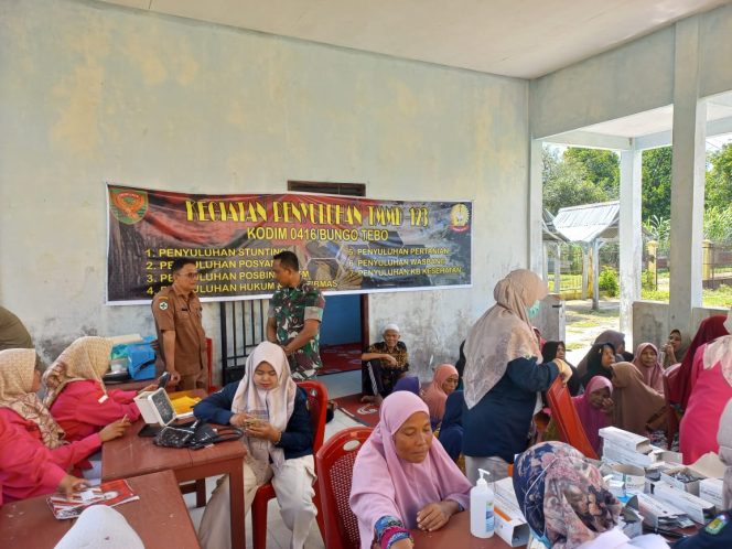 
 Satgas TMMD Bekerjasama dengan Puskesmas Tebo Ulu gelar Penyuluhan Posbindu PTM
