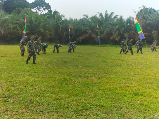 
 TNI bersama Warga Gotongroyong Mempersiapkan Sarana Prasarana Penutupan TMMD ke -123 Kodim 0416/ Bute