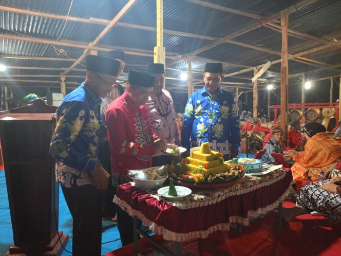 
 HUT ke-47 Dusun Bukit Sari, Datuk Rio Suyanto Ajak Seluruh Masyarakat Jaga Kekompakan