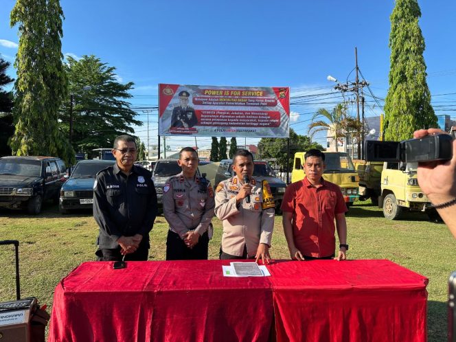 
 Polisi Amankan Mobil Pelangsir BBM di SPBU dalam Kota Bungo