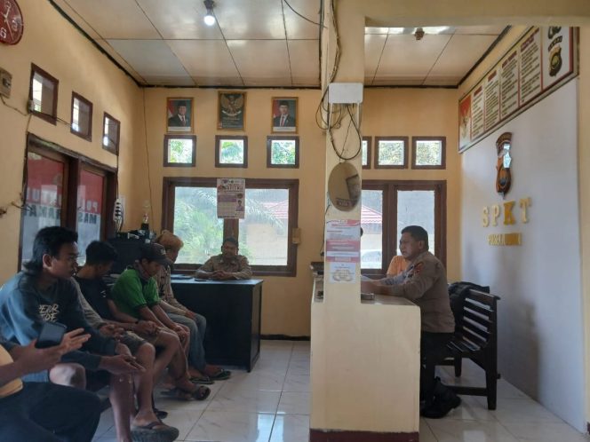 
 Gerombolan Pungli di Jembatan Bailey Jujuhan Ditindak secara Persuasif oleh Polisi