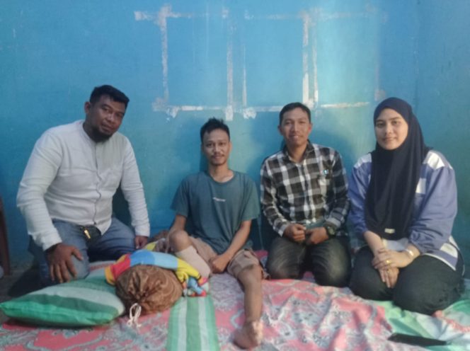 
 Peduli Sesama, SMSI Bungo Jenguk Salah Satu Rekan Media yang Kakinya di Amputasi