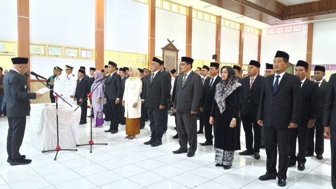 
 Bupati Bungo Rotasi 36 Pejabat Administrator Berikut Nama-namanya