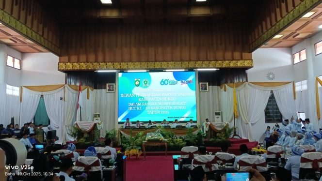 
 Bupati Bungo Hadiri Rapat Paripurna Istimewa dalam Rangka HUT ke-60 Kabupaten Bungo