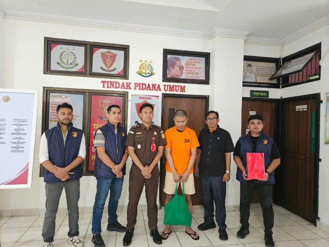 
 Oknum Polisi Pelaku Pembunuhan Dosen di Bungo Dilimpahkan ke Kejaksaan