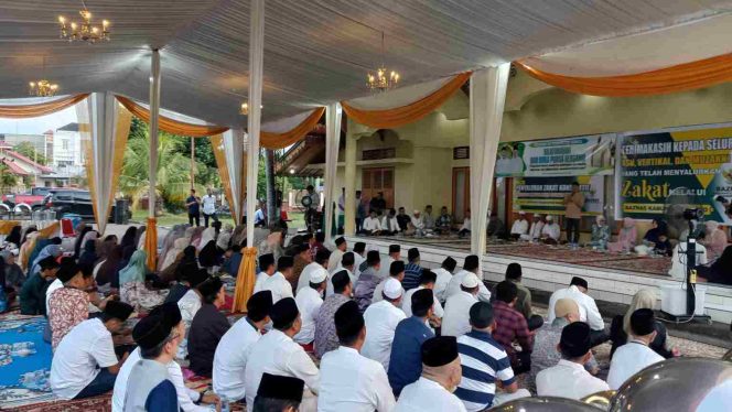 
 Pemkab Bungo Bersama BAZNAS Buka Puasa Bersama Sekaligus Penyaluran Zakat Sebanyak 14.711 Mustahik