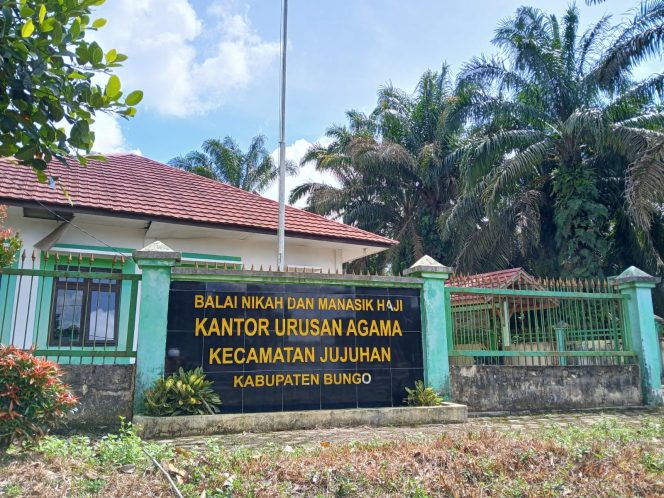
 Stok Buku Nikah Kosong, 12 Pasangan Nikah di Jujuhan Hanya Diberi Suket