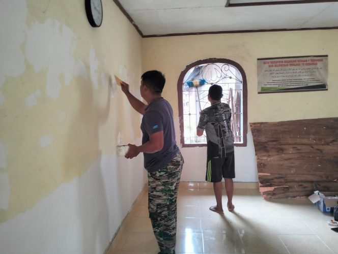
 Masyarakat Kampung Baru Dusun Tanjung Agung Bahagia, Langgar Al-Hikmah Direhab oleh TNI