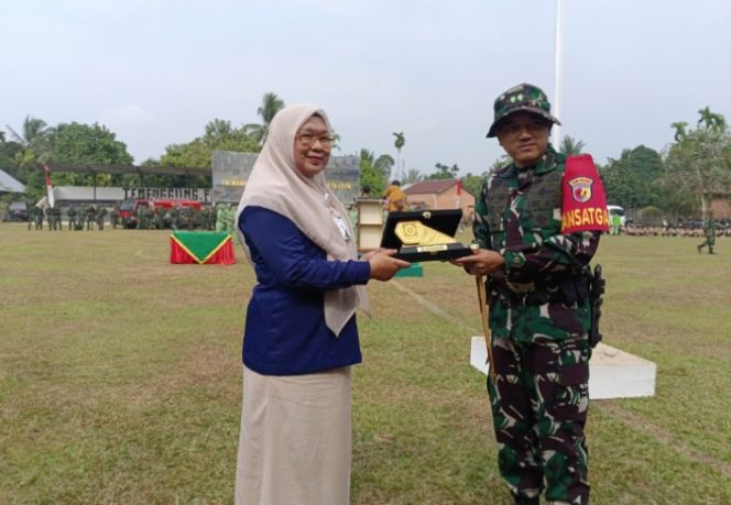 
 Iuran BPJS Kesehatan untuk 100 Warga Kurang Mampu di Lokasi TMMD Ditangguhkan oleh Dandim 0416/Bute selama 6 Bulan