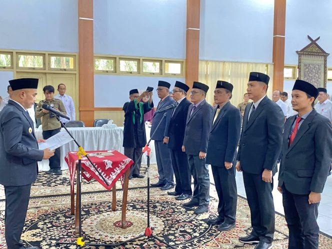 
 Bupati Bungo Dedy Putra Melantik Pejabat Eselon II dan III